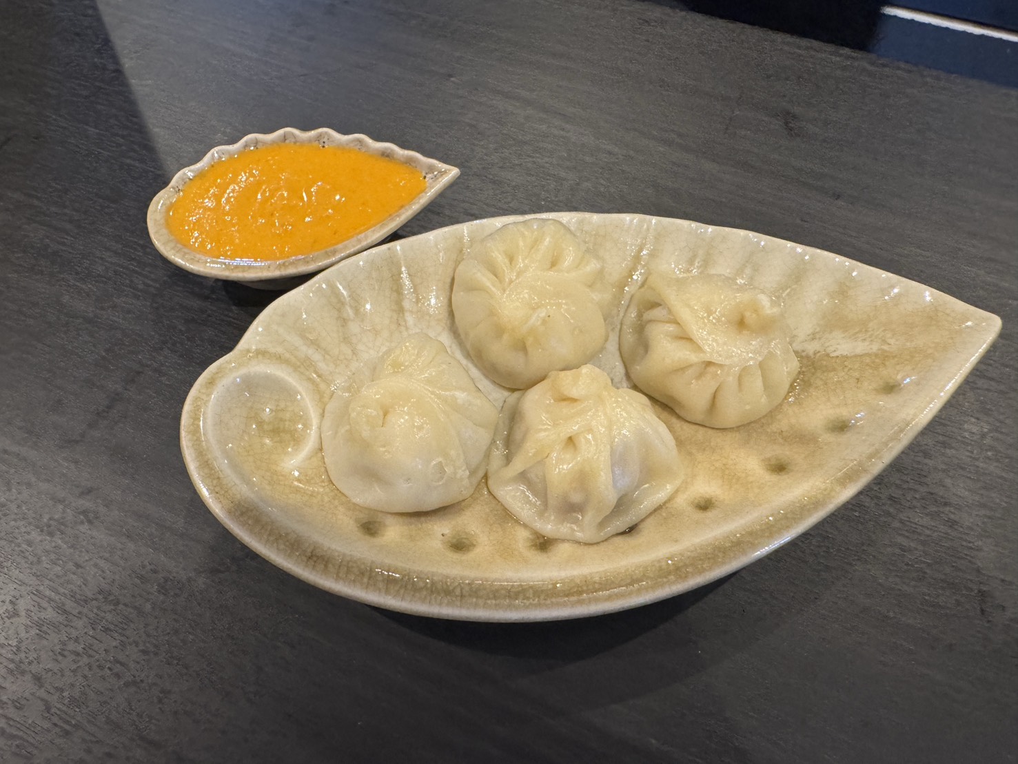 看板メニュー 蒸し餃子モモ